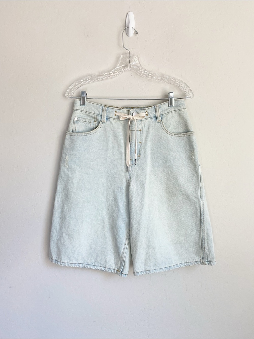 Pilcro Classic Denim Bermuda Denim Shorts with Drawstring Size 27 - Picture 2 of 16